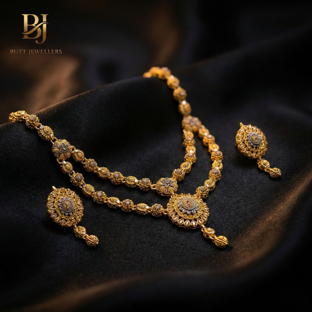 Regal Glow 21K Necklace